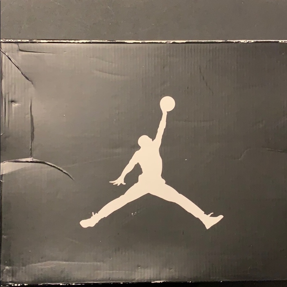 Jordan 11 Retro Bred